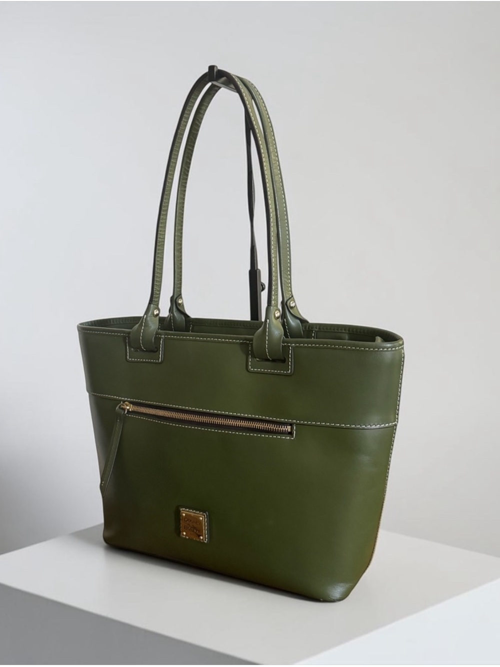 Dooney & Bourke Olive Green Leather Tote Bag with Gold Hardware! - Picture 2 of 13